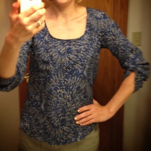 Collective Concepts - Marg Back-Zip Tab-Sleeve Printed Blouse